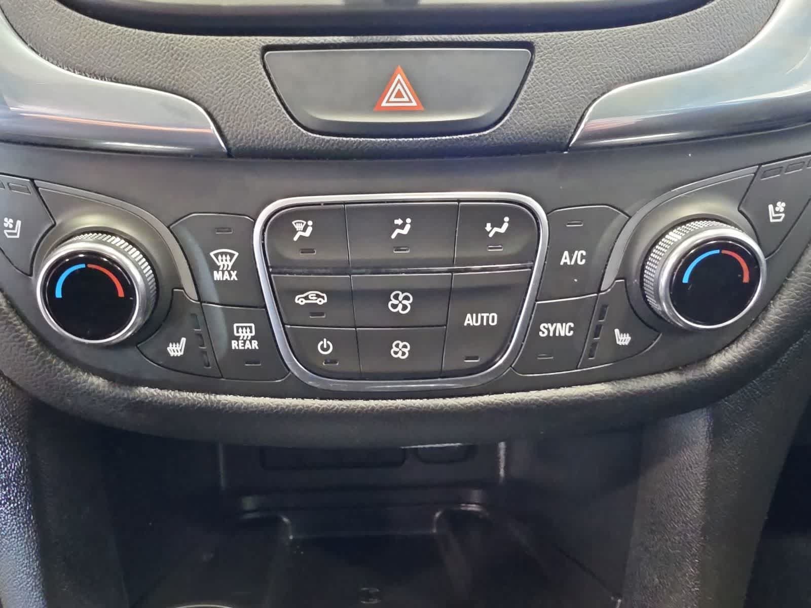 Used 2020 Chevrolet Equinox Premier AWD/4WD image 23