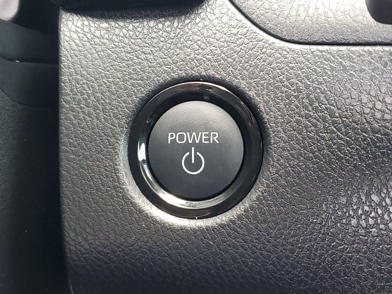 Used 2025 Toyota Camry SE FWD image 28