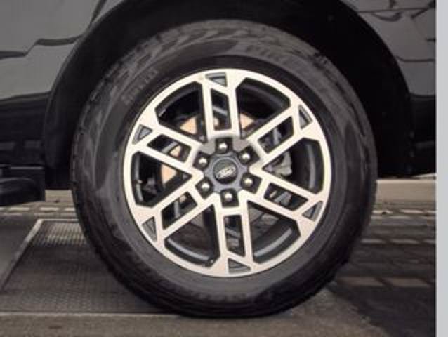 Certified 2025 Ford Expedition Active AWD/4WD image 12