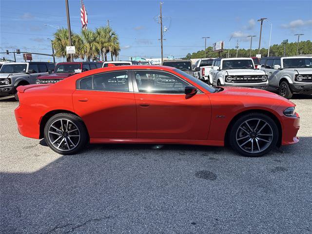 Used 2023 Dodge Charger R/T w/ Technology Group RWD image 13