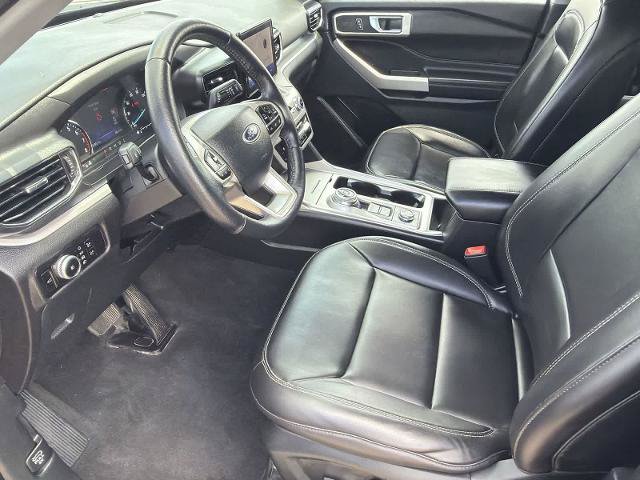 Certified 2023 Ford Explorer XLT w/ Equipment Group 202A AWD/4WD image 10