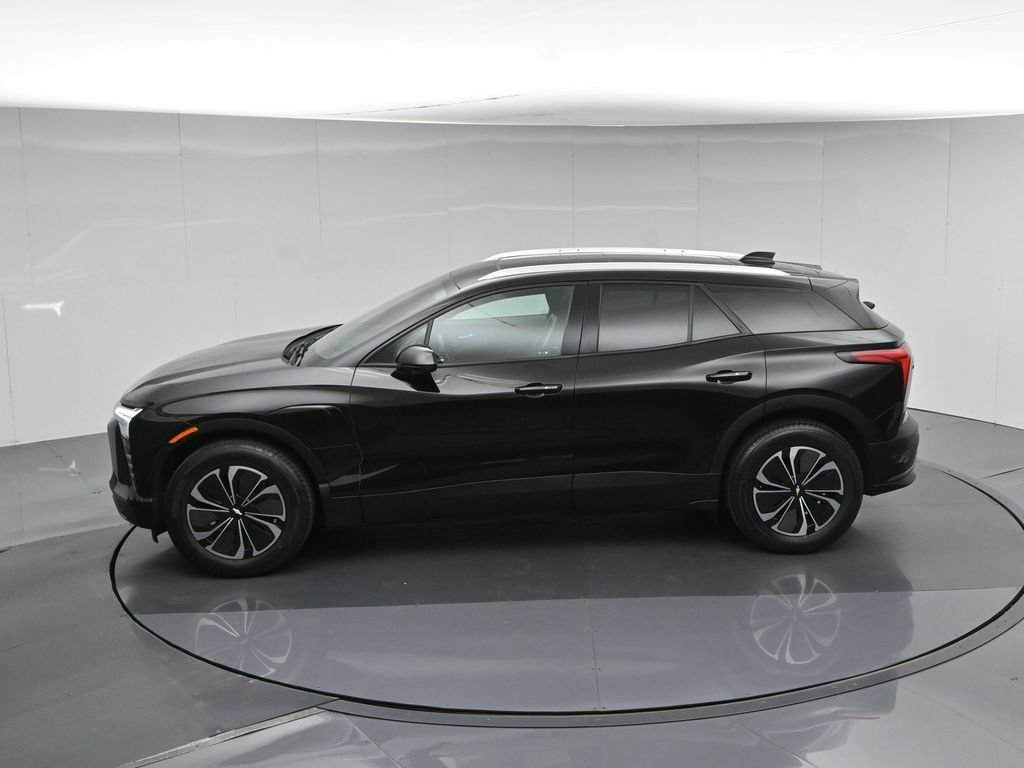 Used 2024 Chevrolet Blazer EV LT AWD/4WD image 42
