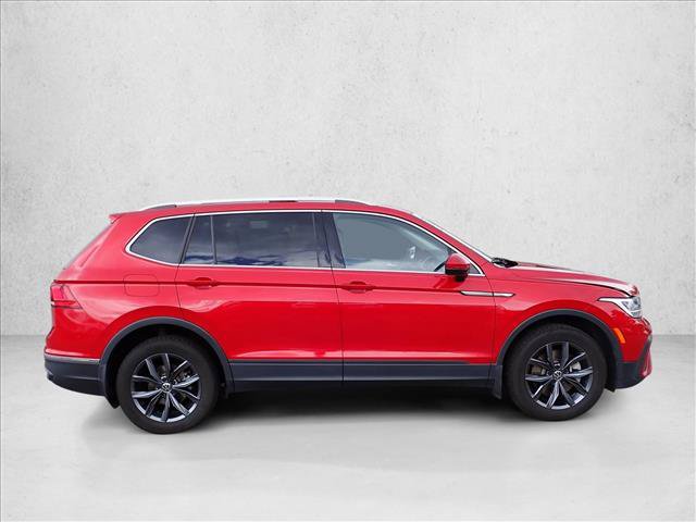 Used 2022 Volkswagen Tiguan SE AWD/4WD image 5