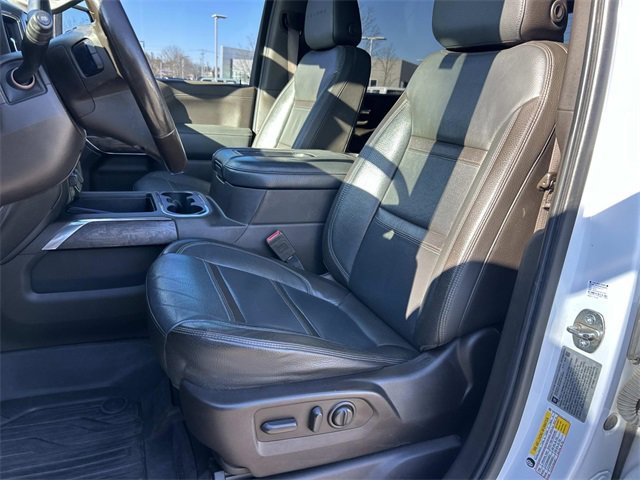 Used 2020 GMC Sierra 3500 Denali w/ Denali Ultimate Package image 32