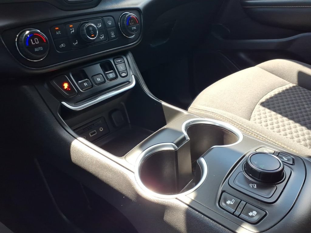 Used 2019 GMC Terrain SLE w/ Driver Convenience Package FWD image 23