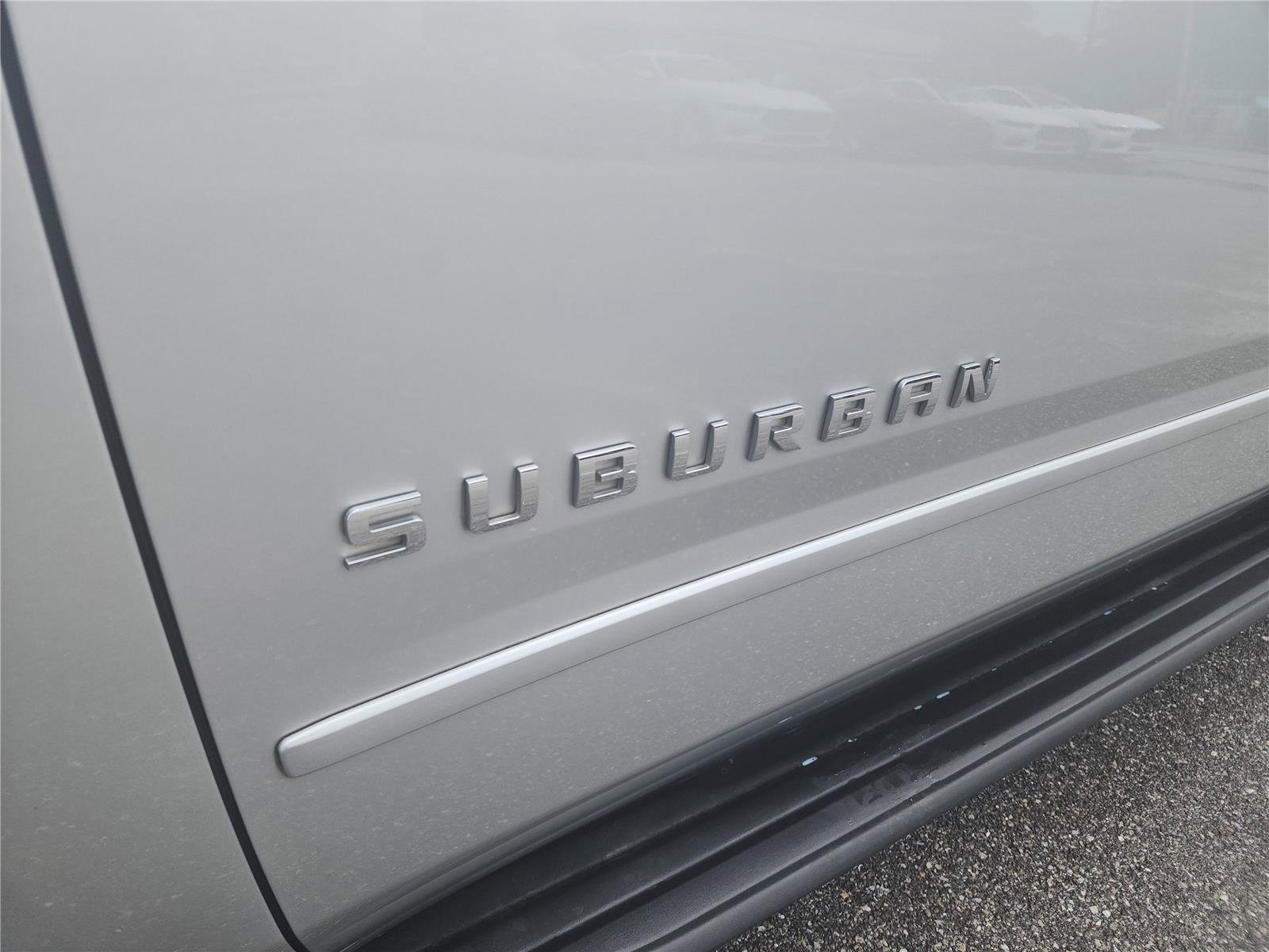 Used 2017 Chevrolet Suburban LS w/ All-Season Package RWD image 11