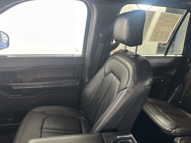Certified 2020 Ford Expedition Limited w/ Special Edition Package image 17