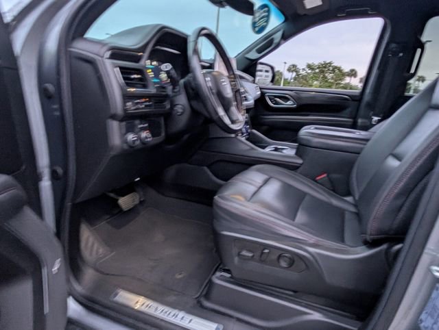 Used 2022 Chevrolet Suburban RST w/ Luxury Package image 10