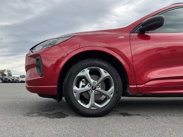 Certified 2024 Ford Escape ST-Line w/ Tech Pack #1 AWD/4WD image 11