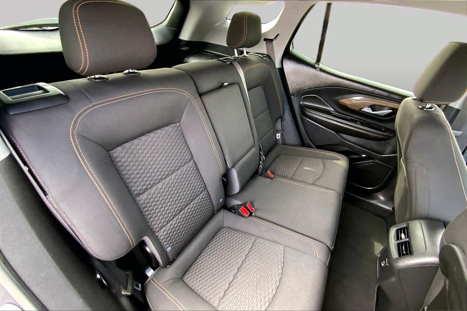 Used 2021 GMC Terrain SLE w/ Driver Convenience Package FWD image 18