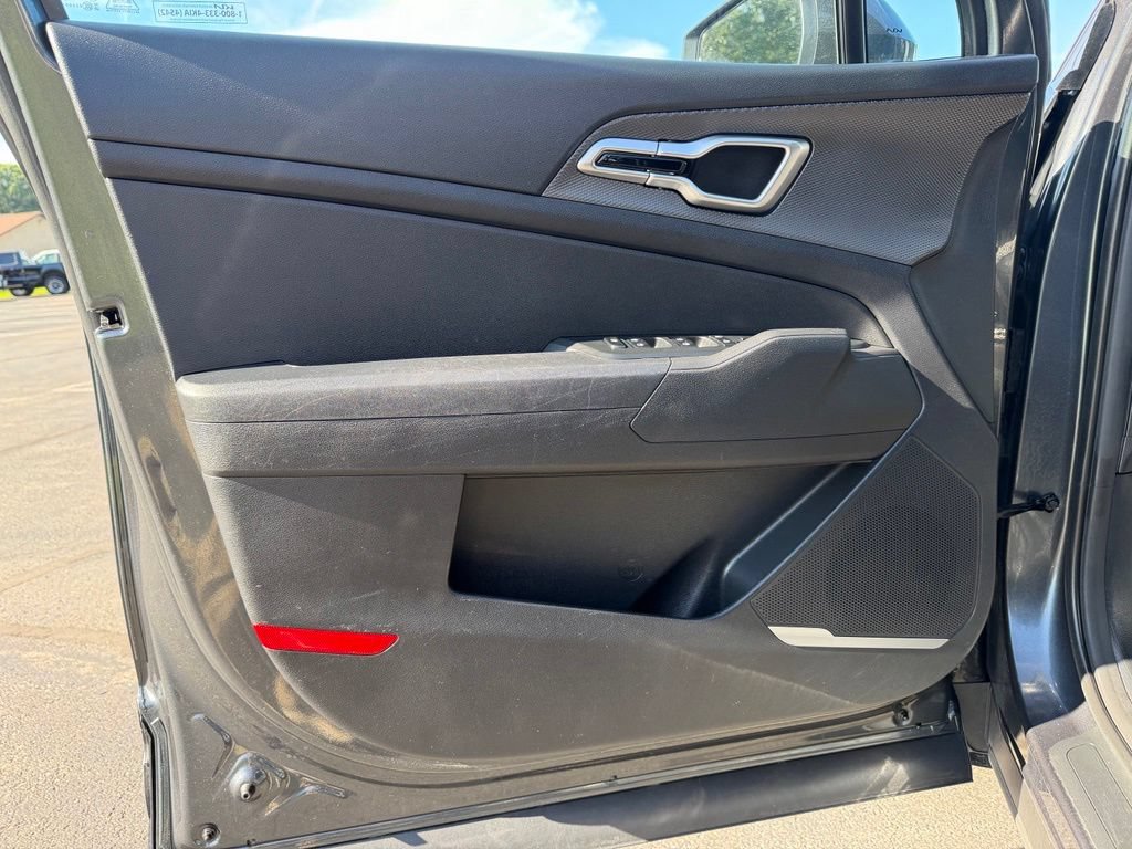 Used 2023 Kia Sportage LX AWD/4WD image 22