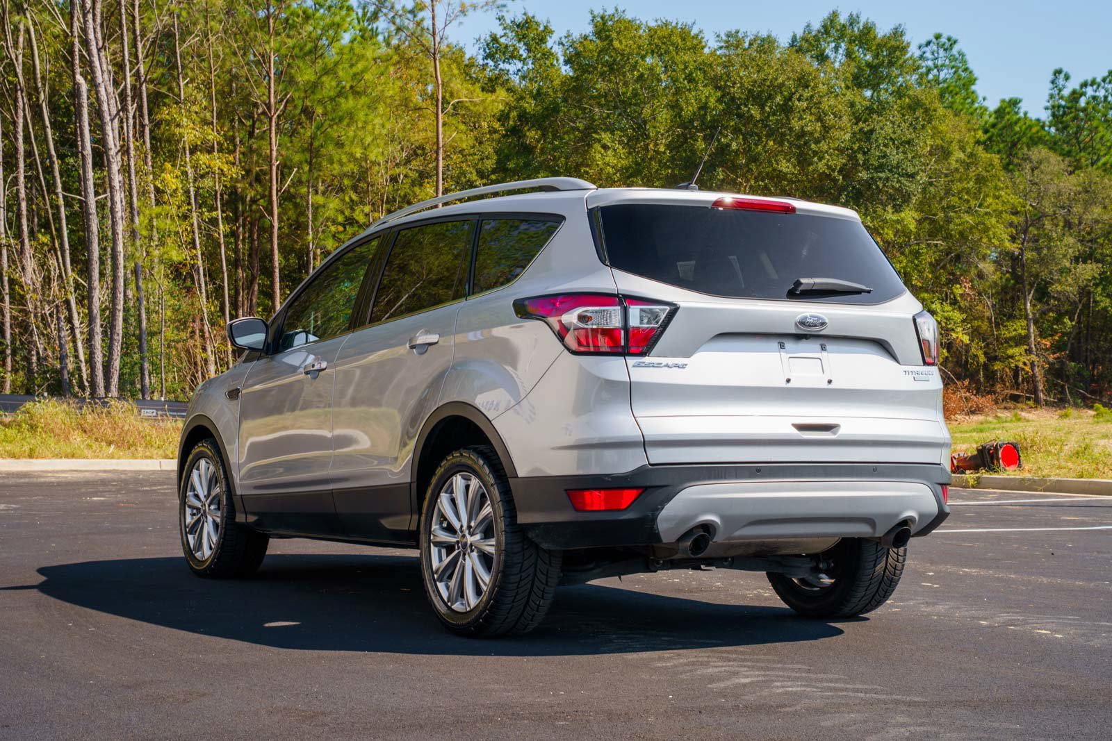 Certified 2017 Ford Escape Titanium FWD image 5