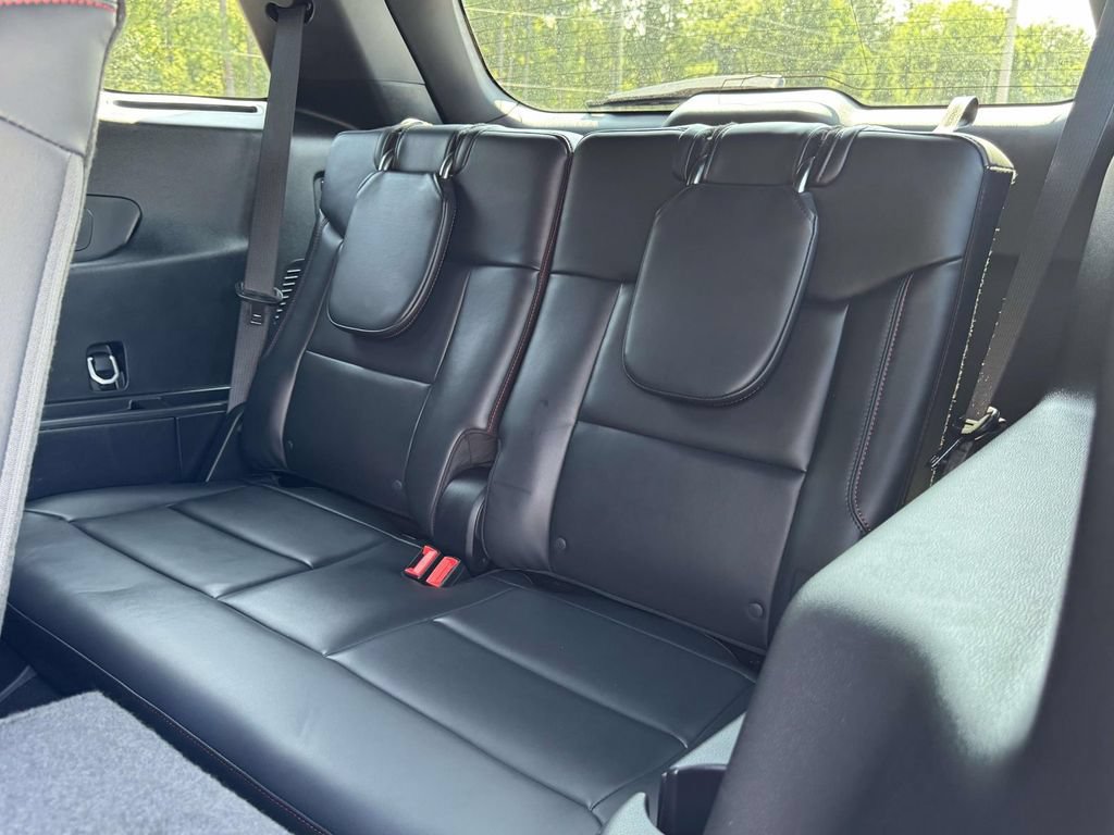 Certified 2025 Ford Explorer ST-Line RWD image 18
