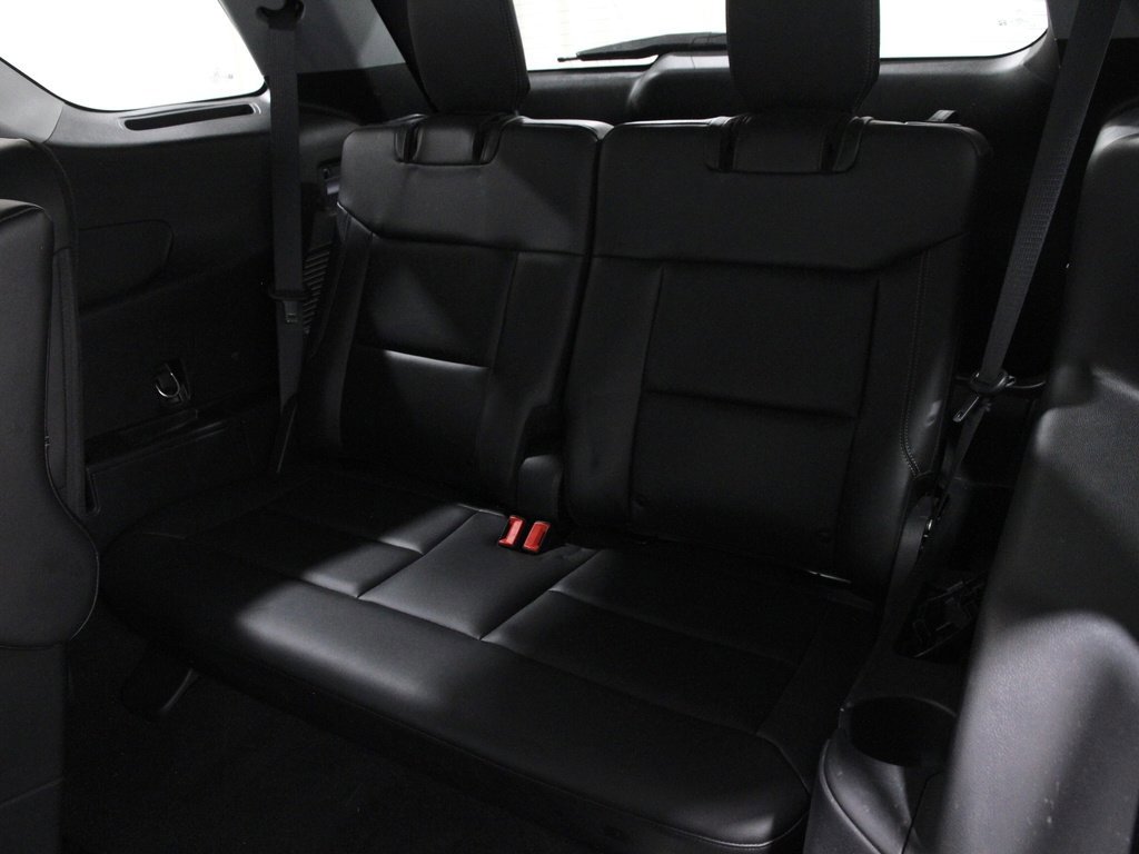 Certified 2022 Ford Explorer XLT w/ Equipment Group 202A image 21