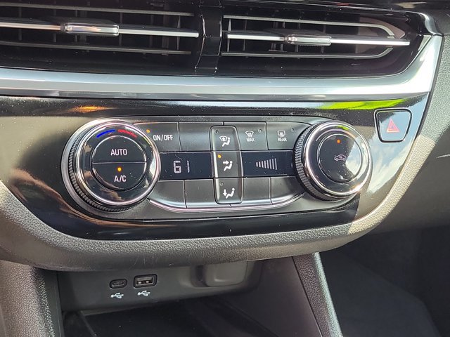 Used 2024 Buick Envista Sport Touring w/ Convenience II Package FWD image 29