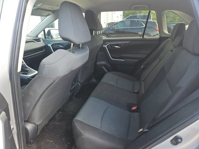 Used 2024 Toyota RAV4 XLE FWD image 26