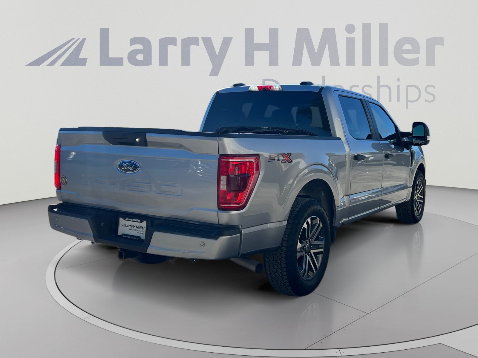 Certified 2021 Ford F150 XL w/ STX Appearance Package RWD image 5