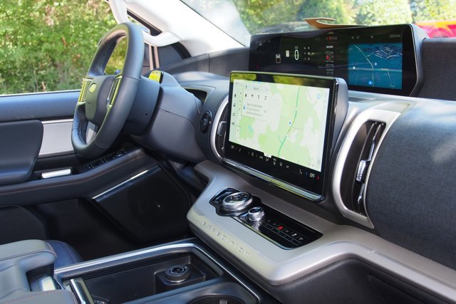 Certified 2025 Ford Expedition Max Active RWD image 10
