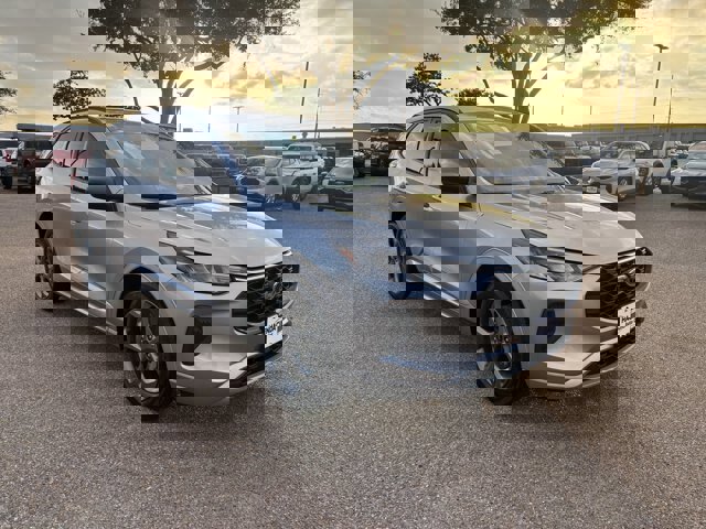 Certified 2023 Ford Escape ST-Line w/ Tech Pack #1 image 5