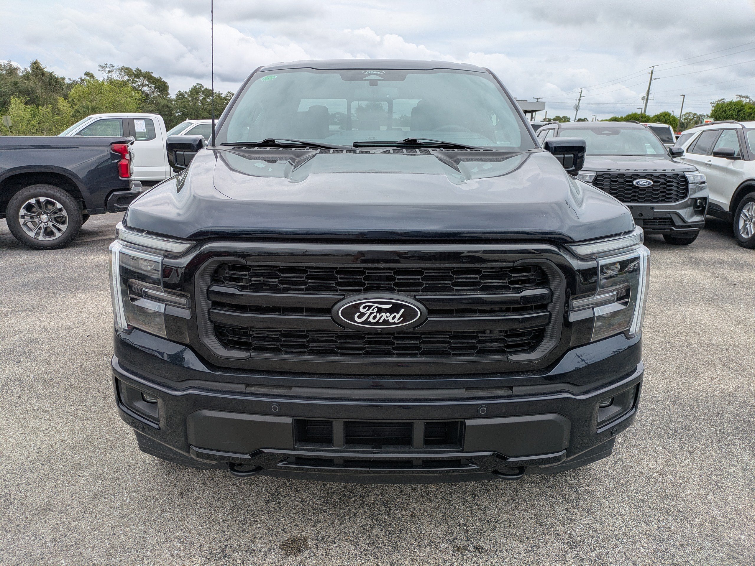 Certified 2025 Ford F150 Lariat w/ Equipment Group 502A High AWD/4WD image 9