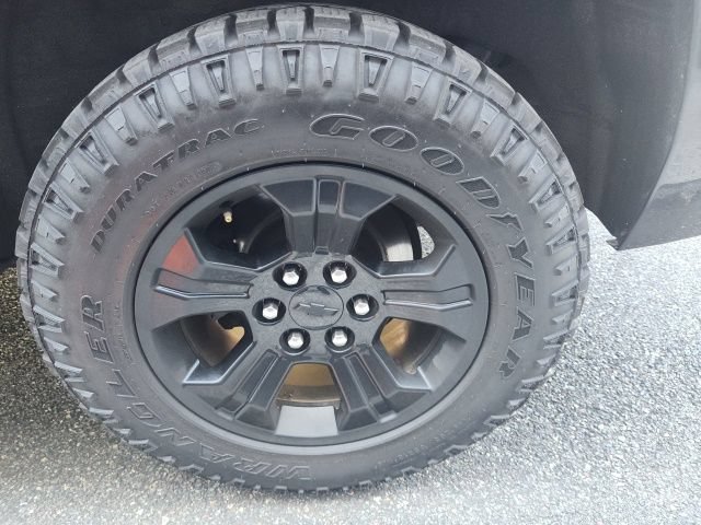 Used 2019 Chevrolet Tahoe LS w/ Enhanced Driver Alert Package AWD/4WD image 35