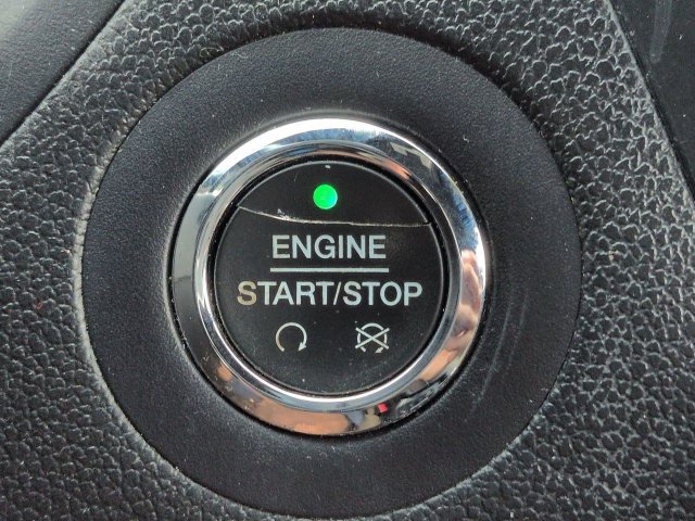 Certified 2017 Ford Explorer XLT FWD image 29