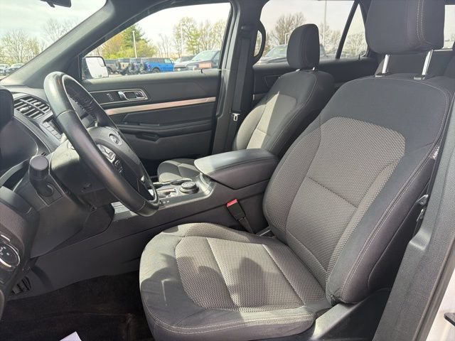 Certified 2018 Ford Explorer XLT AWD/4WD image 28