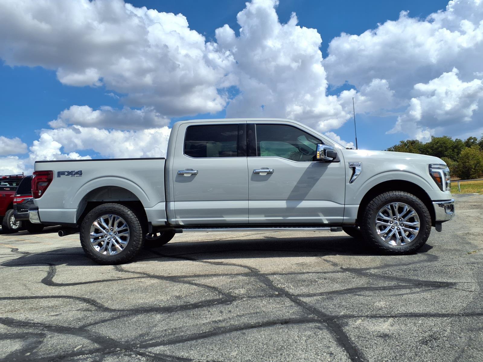 Certified 2024 Ford F150 Lariat w/ FX4 Off-Road Package AWD/4WD image 4