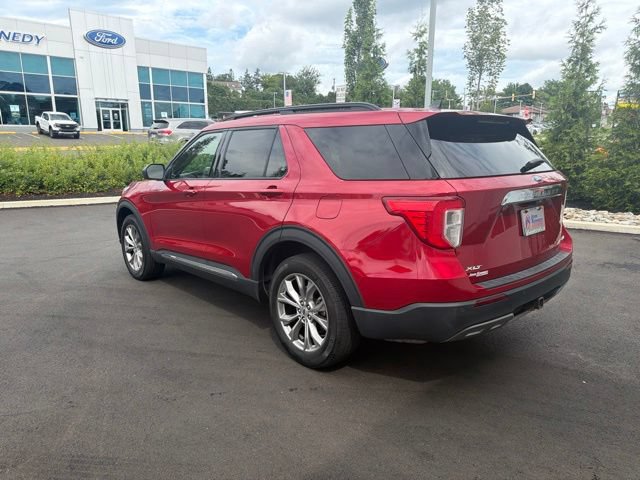 Certified 2023 Ford Explorer XLT w/ Equipment Group 202A AWD/4WD image 4