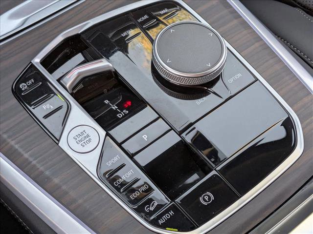 Used 2025 BMW X5 xDrive40i w/ Parking Assistance Package image 12