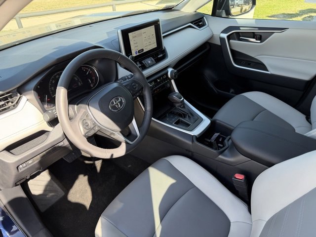 Used 2025 Toyota RAV4 XLE Premium image 11