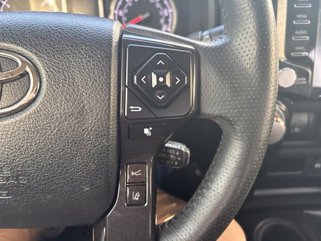 Used 2020 Toyota 4Runner TRD Off-Road Premium w/ Moonroof Package AWD/4WD image 21