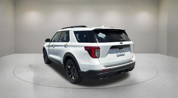 Certified 2021 Ford Explorer ST w/ Equipment Group 401A AWD/4WD image 4