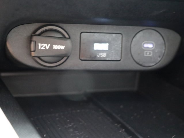 Used 2024 Hyundai Elantra Limited FWD image 27