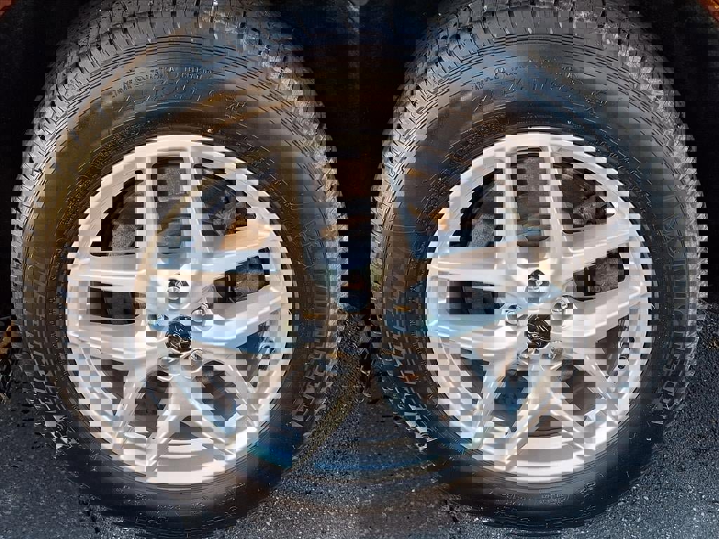 Certified 2024 Ford Edge SEL w/ Convenience Package image 8