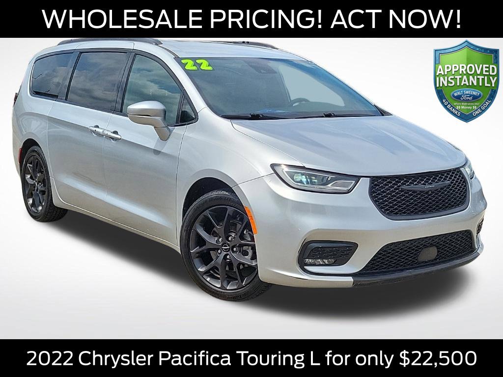 Used 2022 Chrysler Pacifica Touring-L w/ S Appearance Package FWD image 1