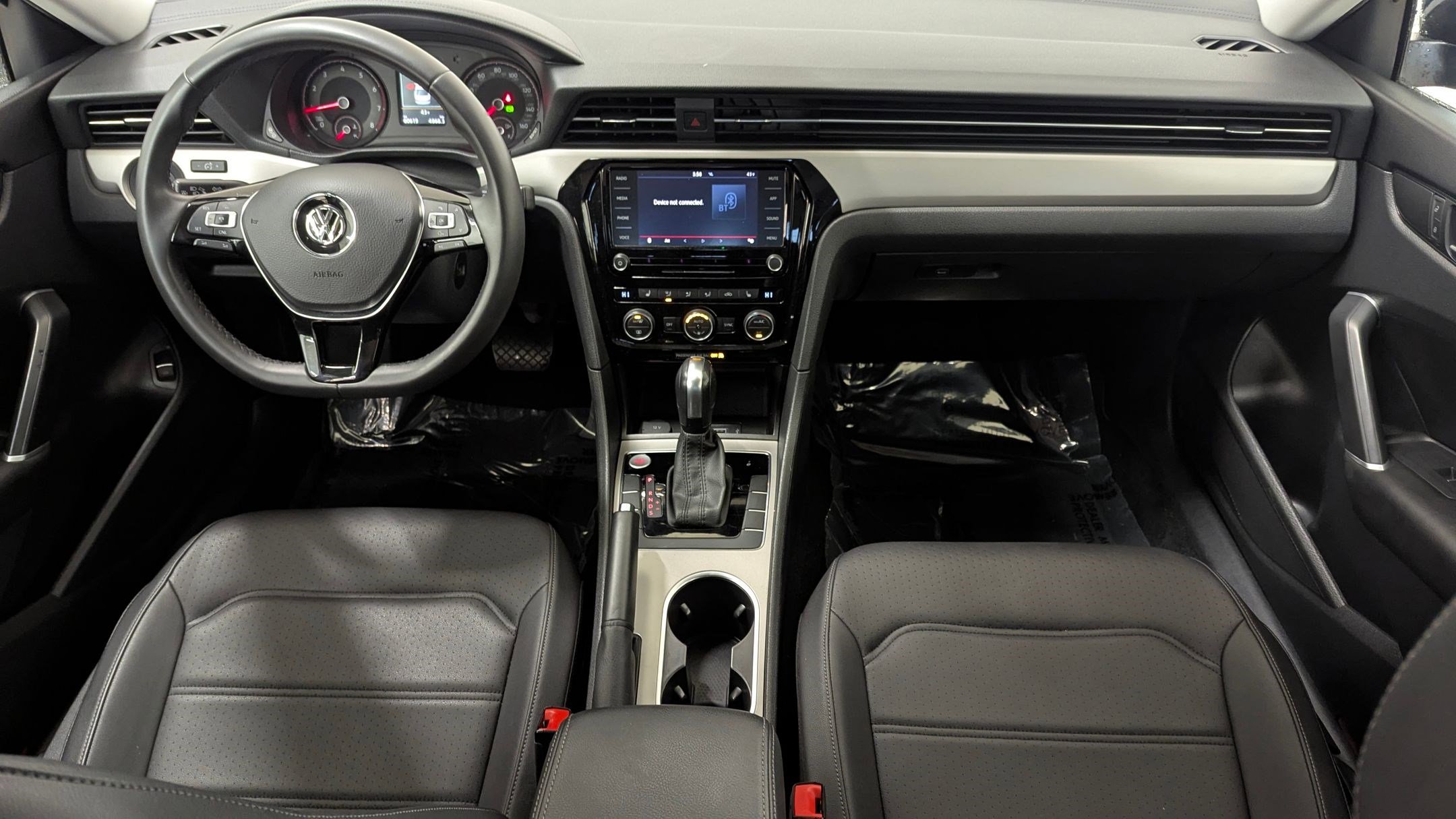 Used 2022 Volkswagen Passat 2.0T SE image 14