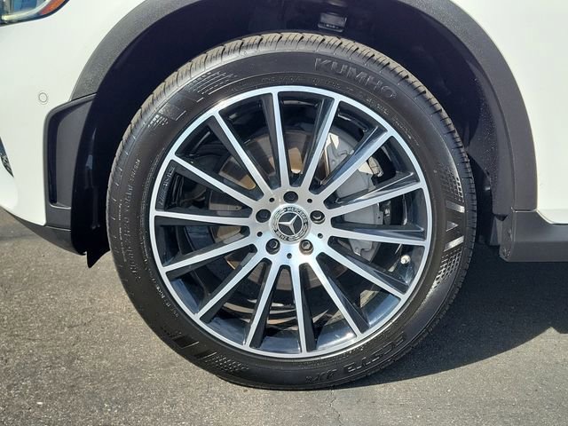 Used 2021 Mercedes-Benz GLC 300 image 27