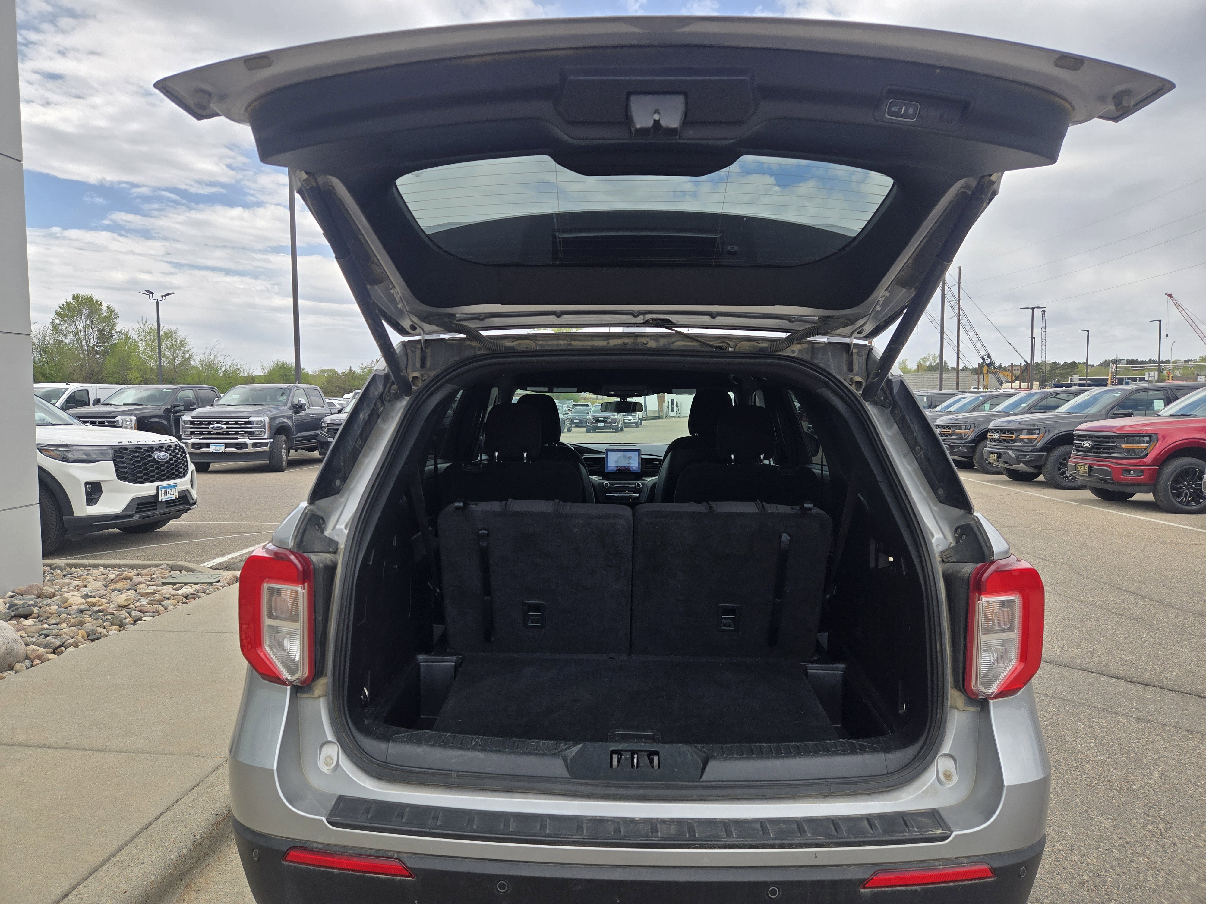 Certified 2020 Ford Explorer XLT AWD/4WD image 13