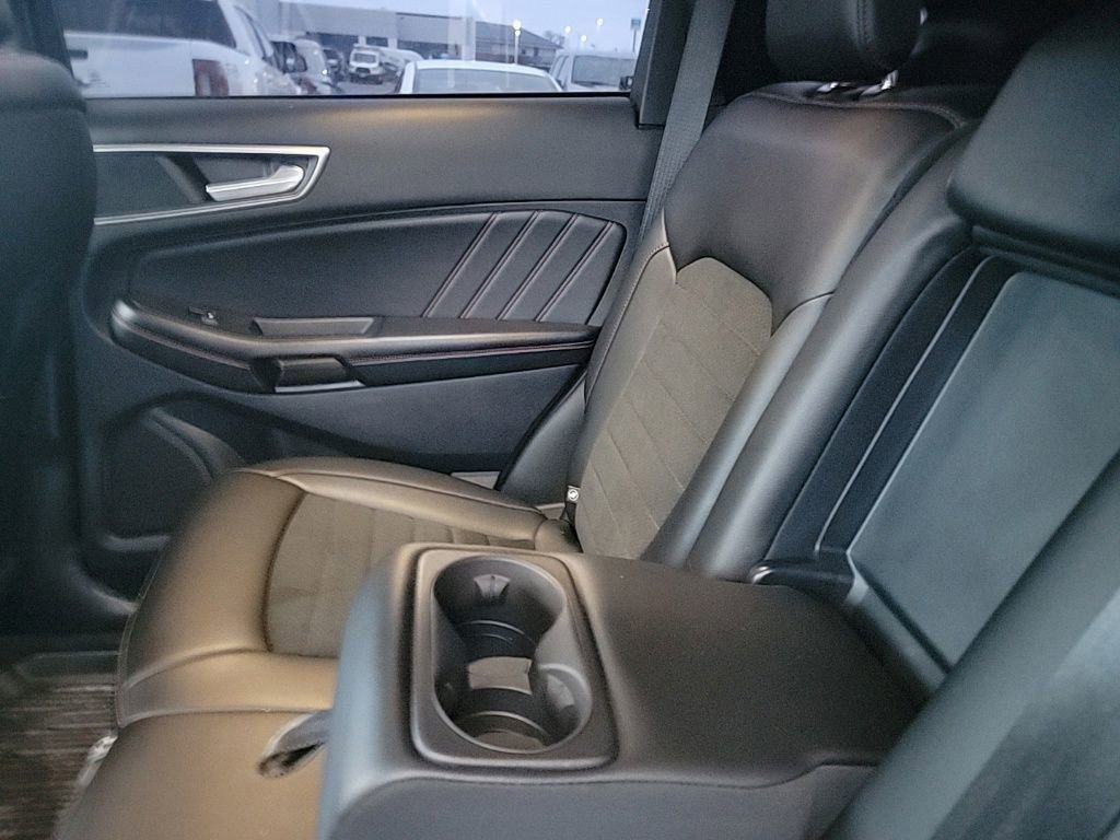Certified 2022 Ford Edge ST-Line w/ Class II Trailer Tow Package image 33