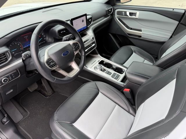 Certified 2023 Ford Explorer XLT w/ Equipment Group 202A RWD image 12