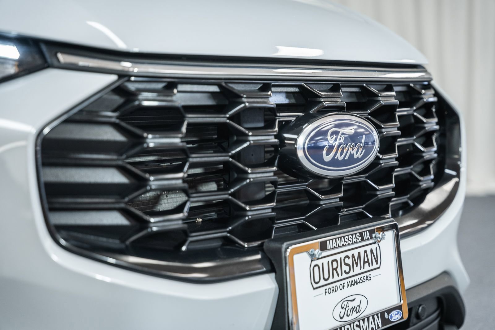 Certified 2025 Ford Escape ST-Line image 13