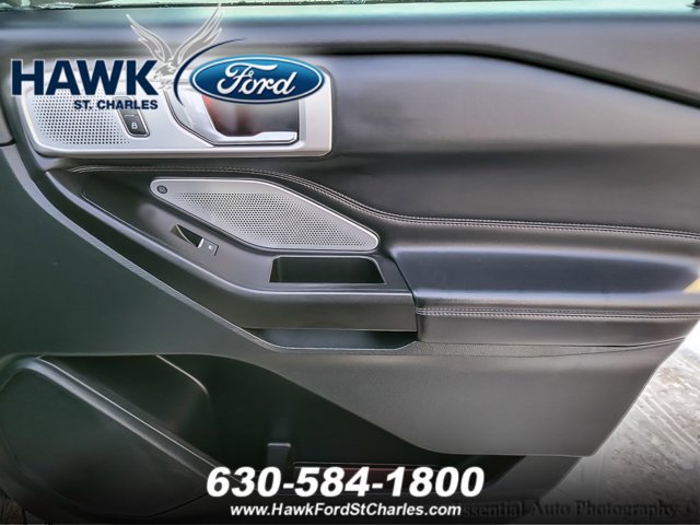 Certified 2020 Ford Explorer Platinum w/ Premium Technology Package image 24