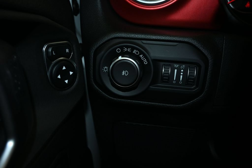 Used 2020 Jeep Wrangler Unlimited Rubicon AWD/4WD image 28