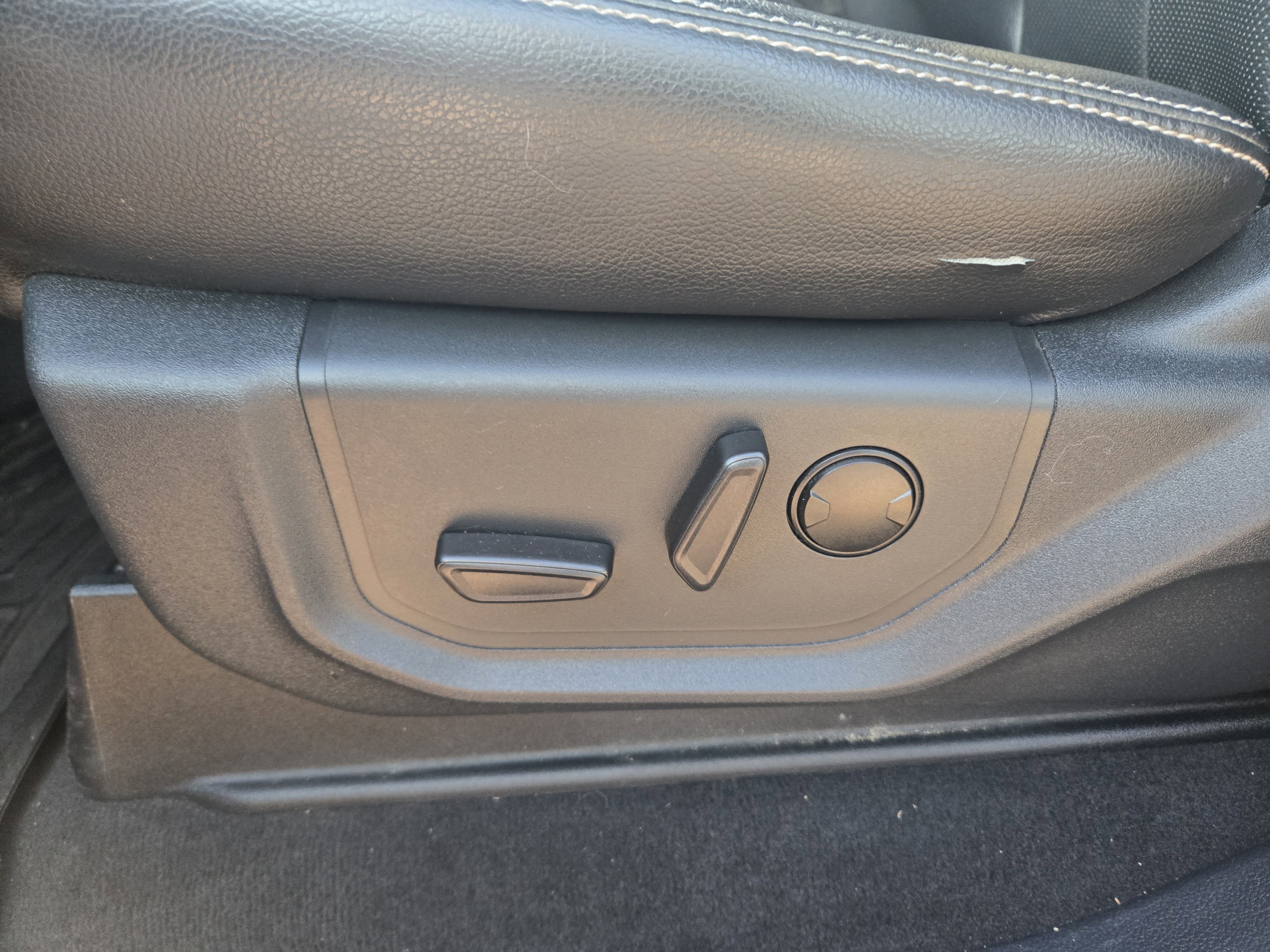 Certified 2022 Ford F350 Lariat w/ Lariat Ultimate Package image 20