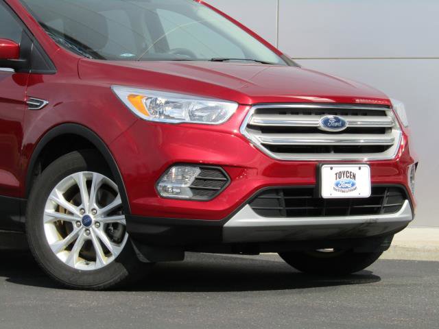 Certified 2018 Ford Escape SE w/ SE Sync 3 Package AWD/4WD image 5