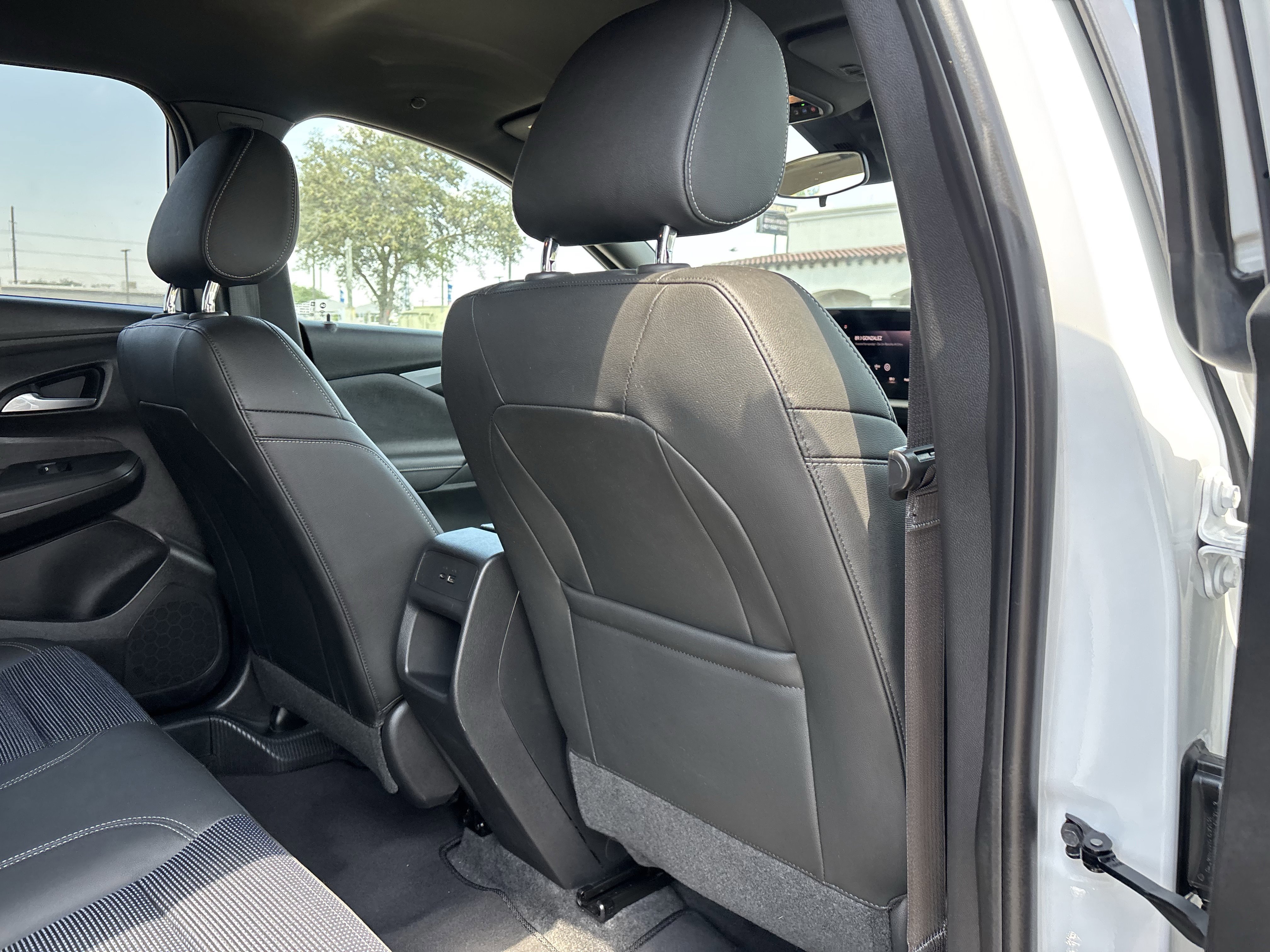 Used 2025 Buick Envista Preferred image 20