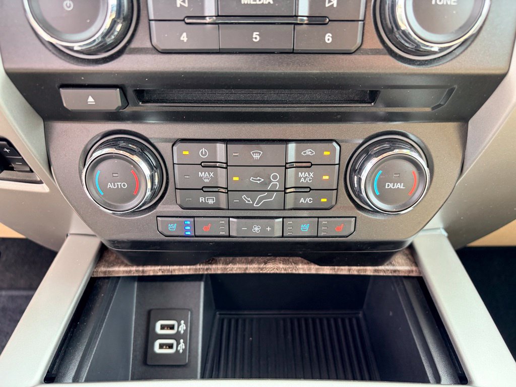 Certified 2018 Ford F350 Lariat w/ Chrome Package AWD/4WD image 13