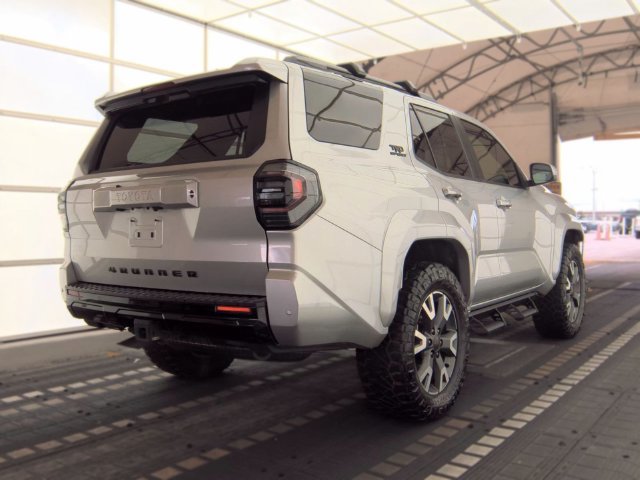 Used 2025 Toyota 4Runner TRD Sport AWD/4WD image 4