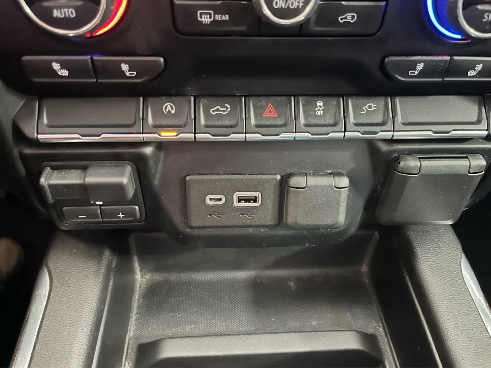 Used 2019 Chevrolet Silverado 1500 RST w/ All-Star Edition AWD/4WD image 27